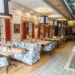 Cosmopolitan & Wellness Ruse