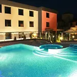 Cosmopolitan & Wellness Ruse