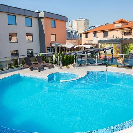 Cosmopolitan & Wellness 4* Ρούσε