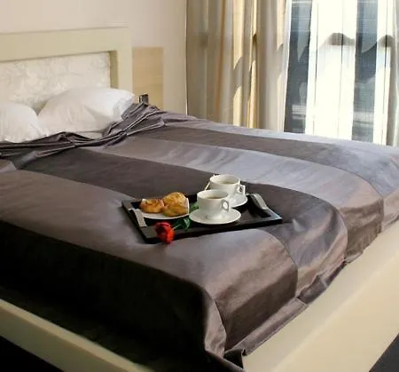 Cosmopolitan & Wellness Ξενοδοχείο 4*