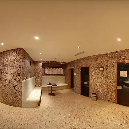 Cosmopolitan & Wellness 4* Ruse