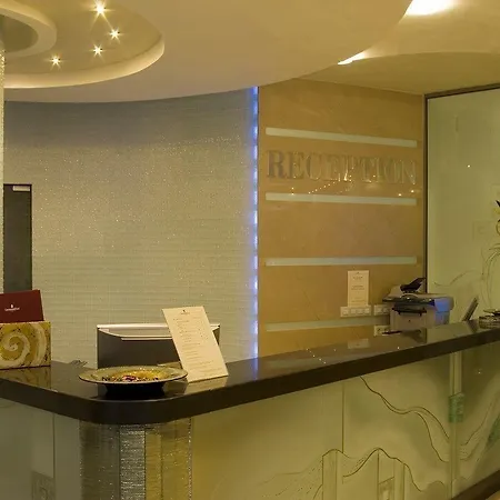 Hotell Cosmopolitan & Wellness 4*