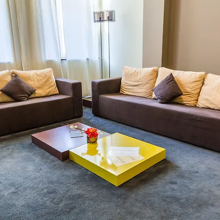 Cosmopolitan & Wellness Hotel 4*