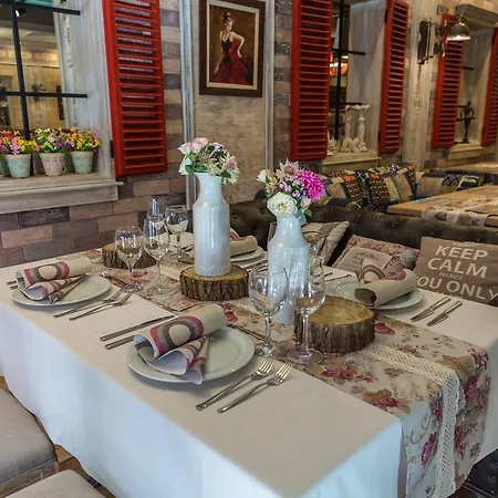 Cosmopolitan & Wellness Ρούσε