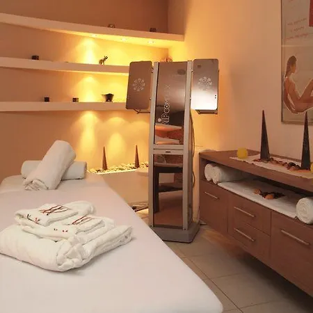 Ξενοδοχείο Cosmopolitan & Wellness