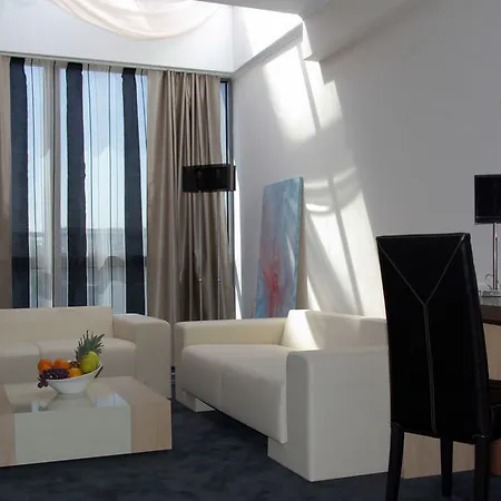 Cosmopolitan & Wellness 4* روس