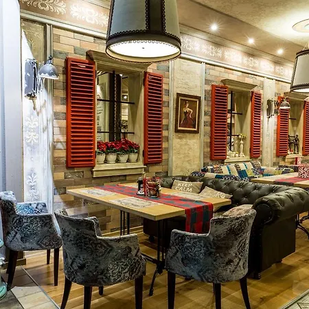 Hotel Cosmopolitan & Wellness 4*