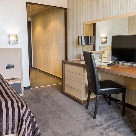 Cosmopolitan & Wellness 4*