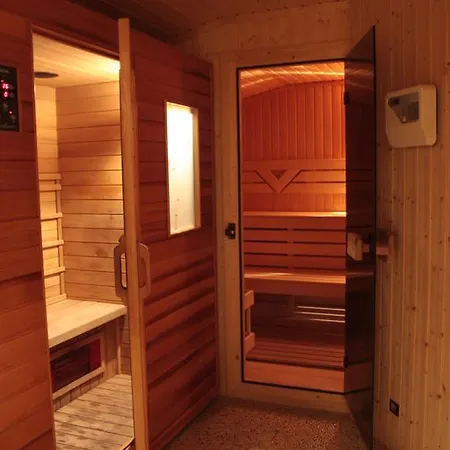 Cosmopolitan & Wellness Hotel 4*