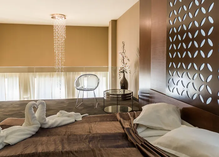 Cosmopolitan & Wellness Ruse