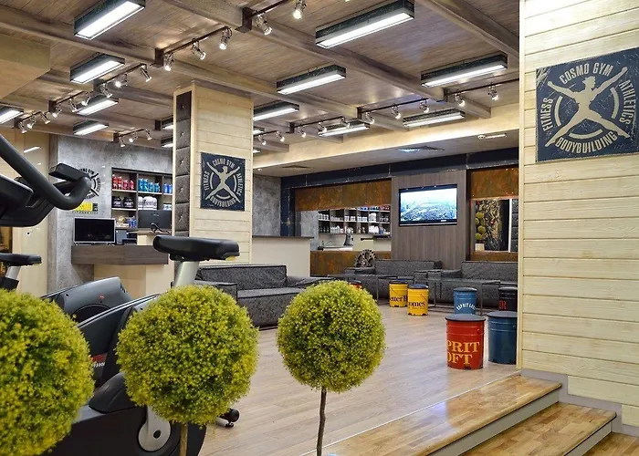 Cosmopolitan & Wellness Hotel 4*