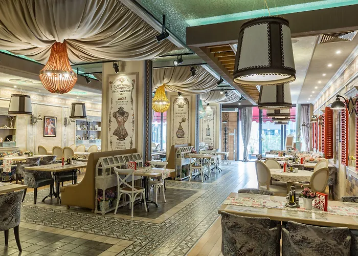 Cosmopolitan & Wellness Hotel Roese