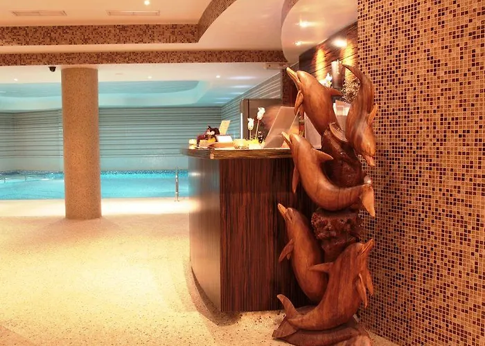 Cosmopolitan & Wellness Hotel Roese